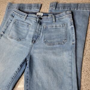 KENSIE Vintage Luxe The Savannah High Rise Flare Womens Light Wash Jeans✨️10